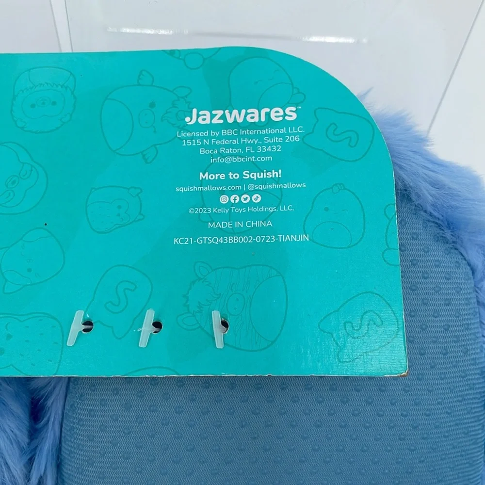 Squishmallows Slippers Jazwares FuzzAMallows Harvey Walrus Slippers - Girls 9-10